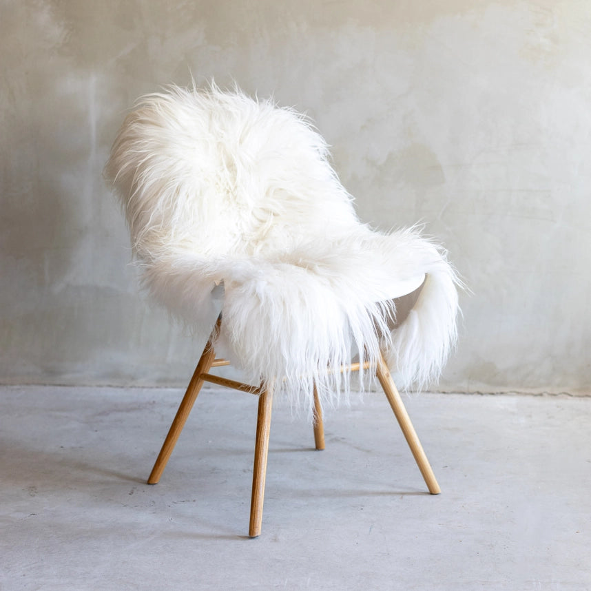 Isländisches Schaffell weiss