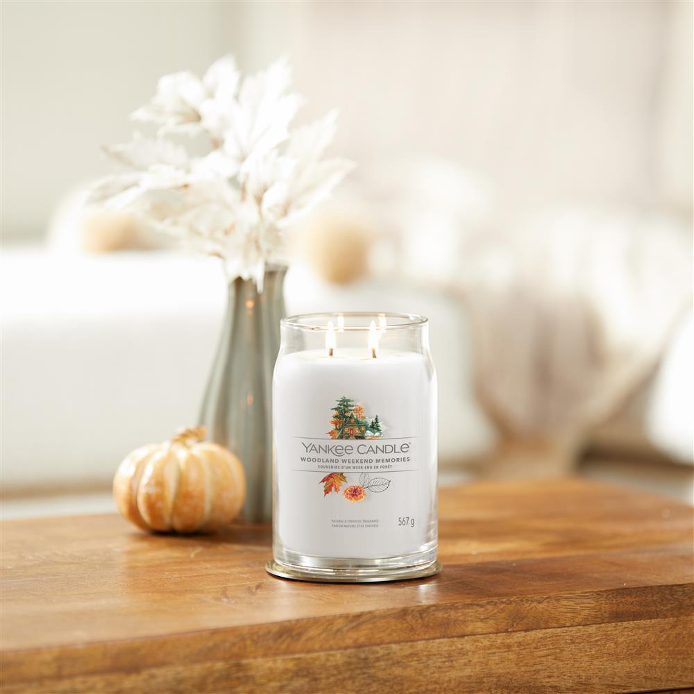 🕯️YANKEE CANDLE SIGNATURE, Woodland Weekend Memories, Large Jar