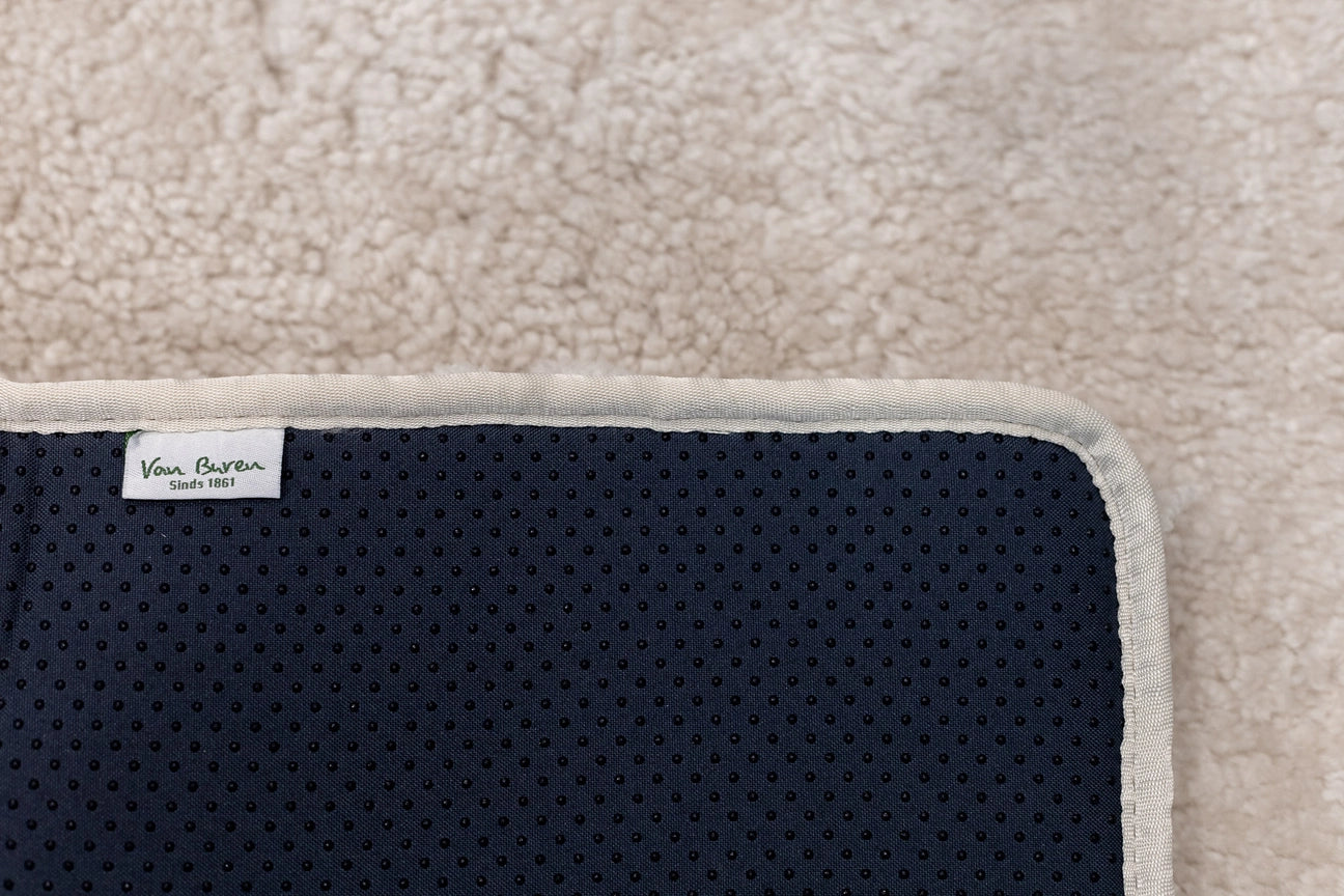 Schaffell Yogamatte